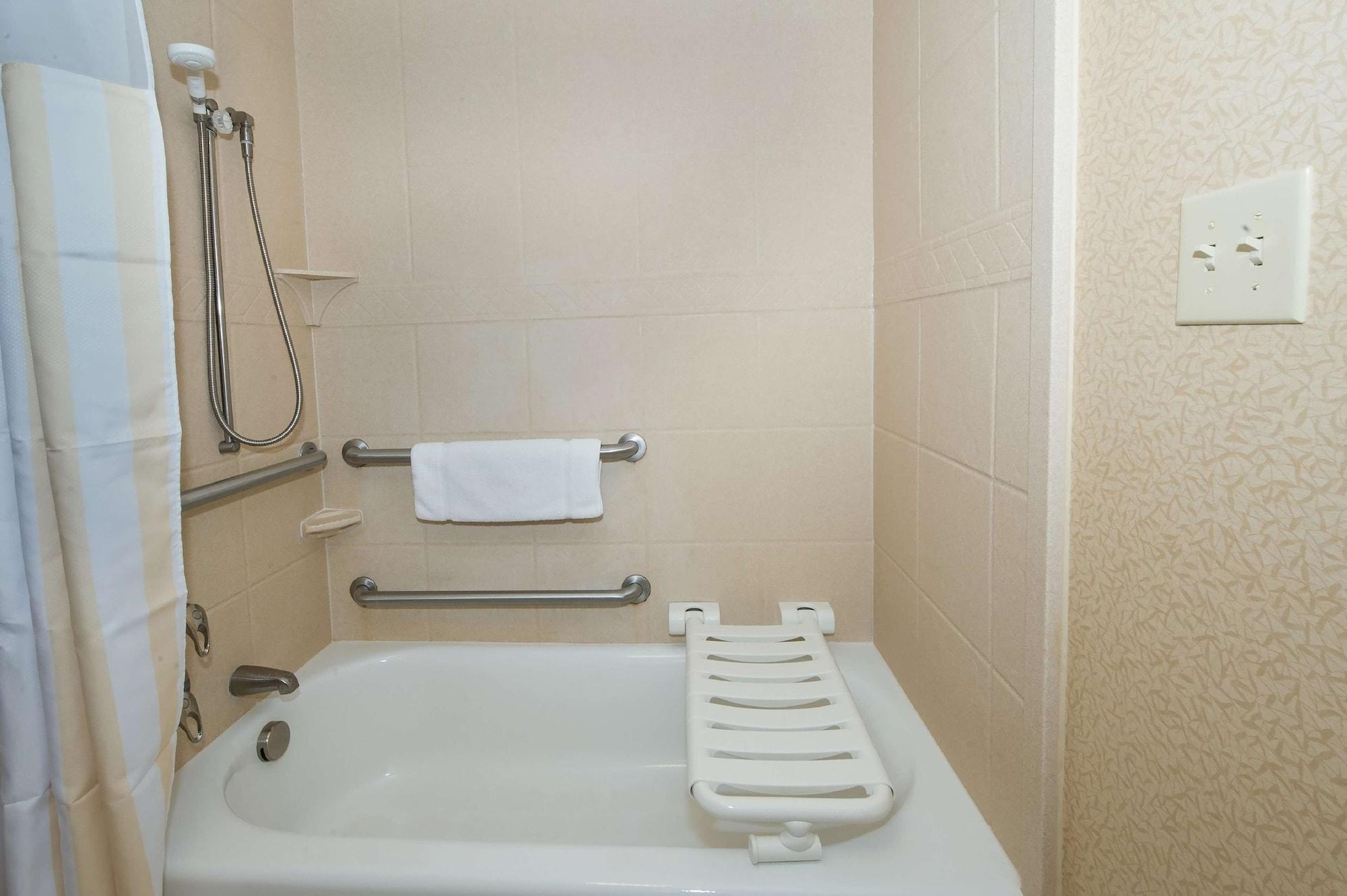 Hilton Garden Inn Columbia/Northeast Εξωτερικό φωτογραφία
