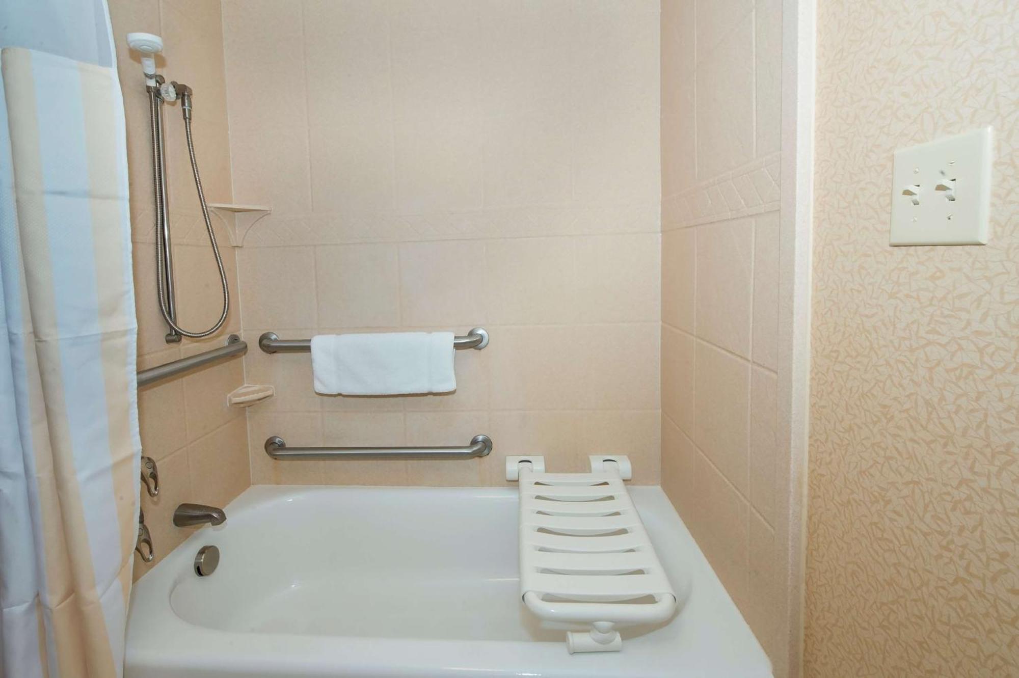 Hilton Garden Inn Columbia/Northeast Εξωτερικό φωτογραφία