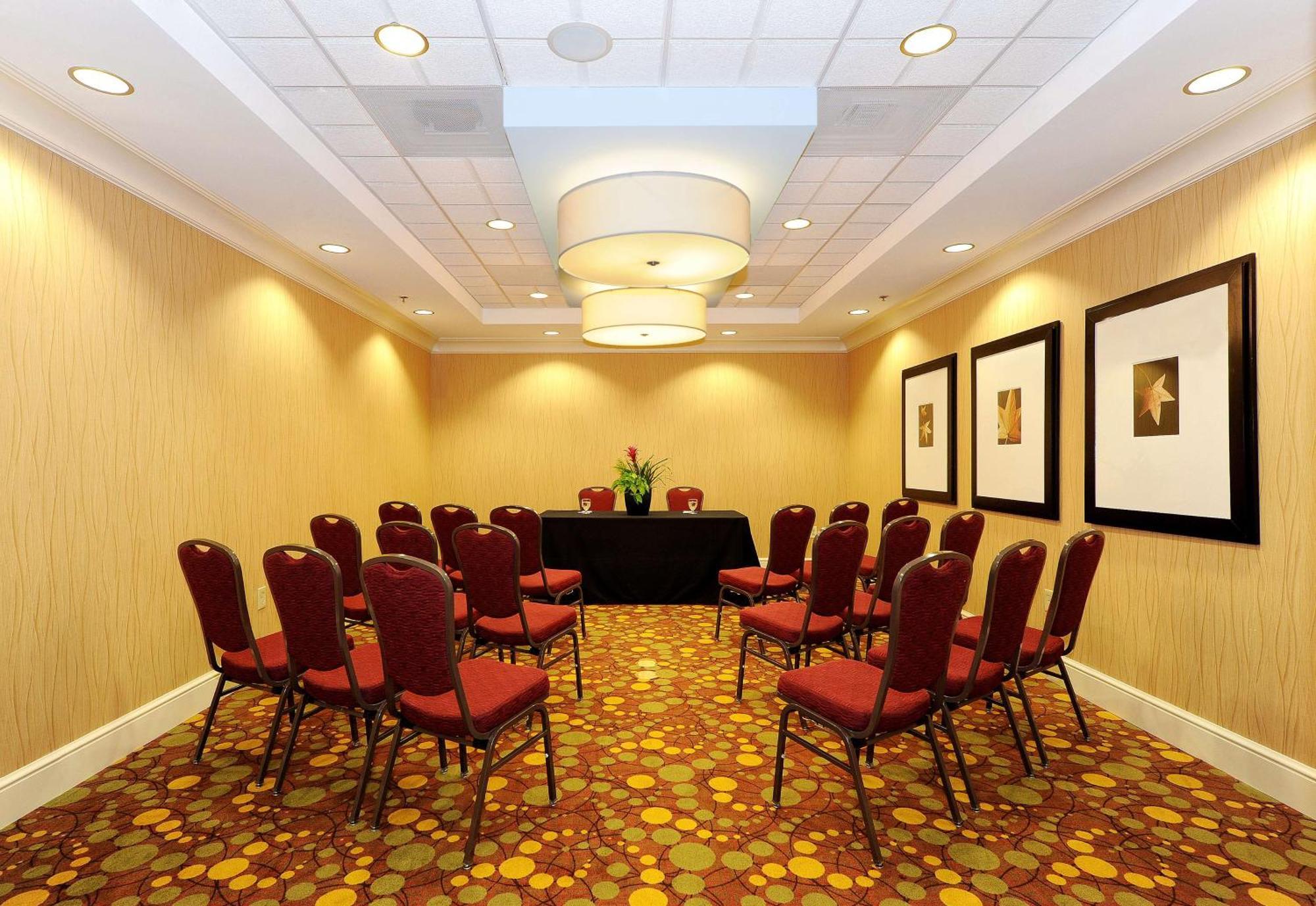 Hilton Garden Inn Columbia/Northeast Εξωτερικό φωτογραφία